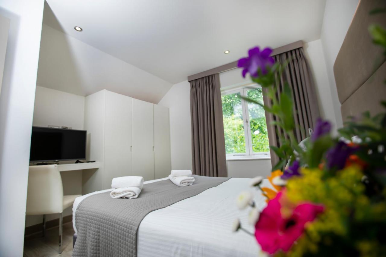 Arch Hotel Лондон Екстериор снимка