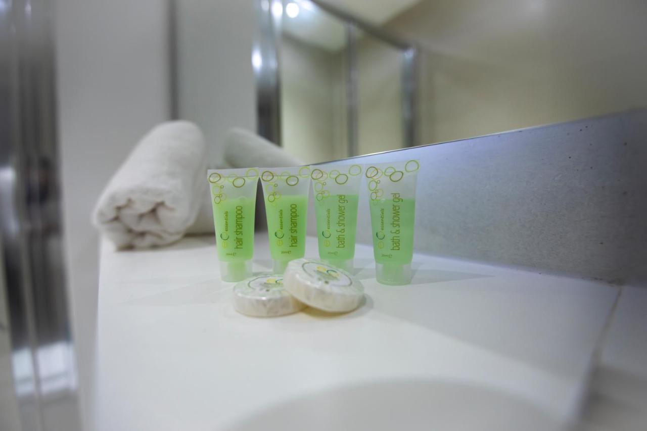 Arch Hotel Лондон Екстериор снимка