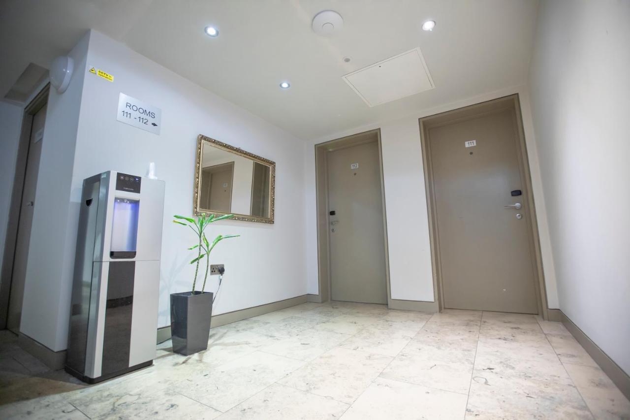 Arch Hotel Лондон Екстериор снимка
