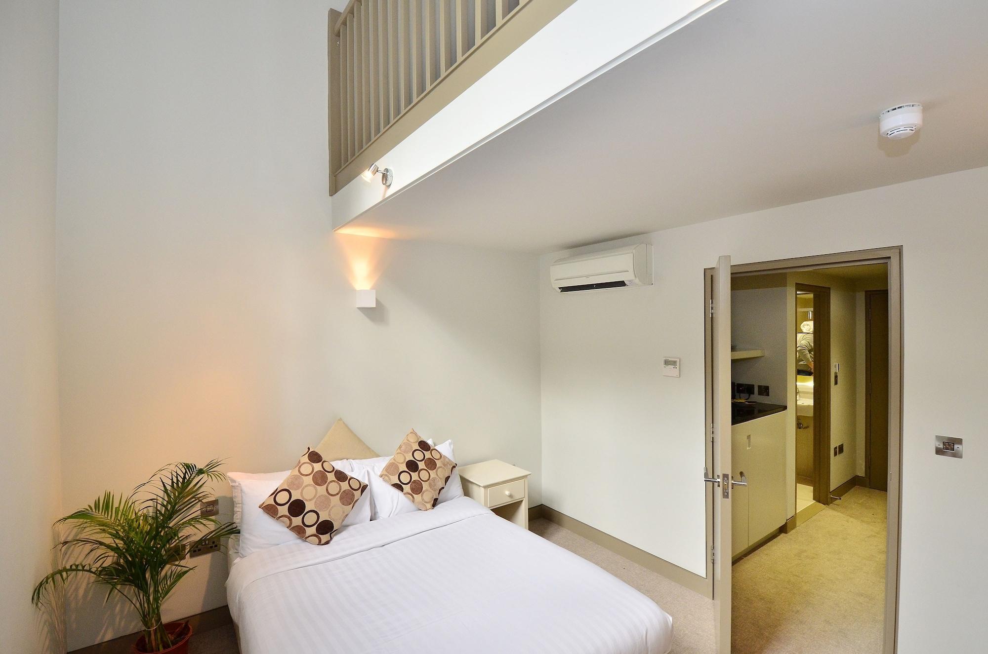 Arch Hotel Лондон Екстериор снимка