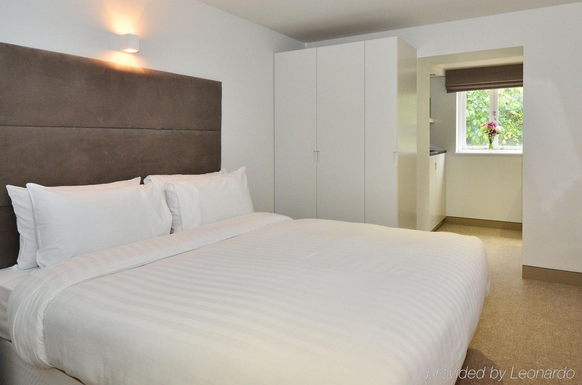 Arch Hotel Лондон Екстериор снимка
